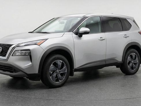 Used 2025 Nissan Rogue SV FWD image 3