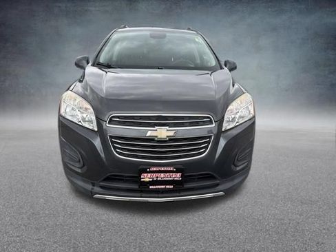 Used 2016 Chevrolet Trax LT w/ LT Sun and Sound Package AWD/4WD image 3