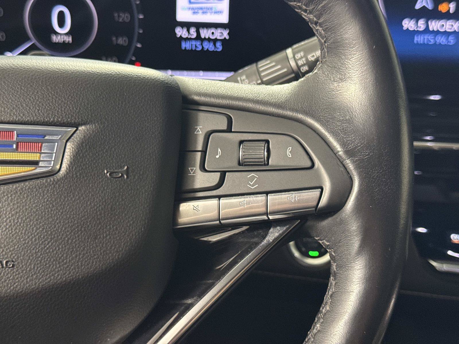 Used 2024 Cadillac Escalade Sport AWD/4WD image 32