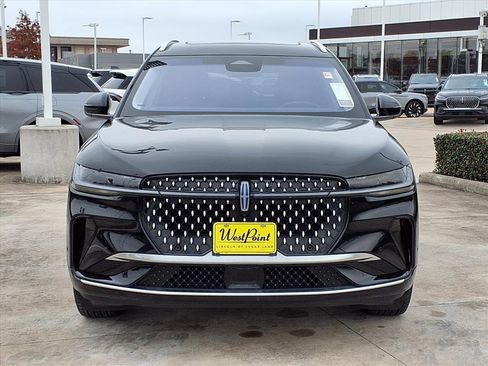 Certified 2024 Lincoln Nautilus Reserve w/ Equipment Group 202A image 5