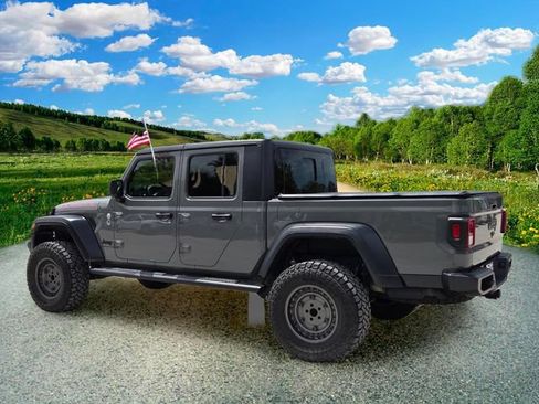 Certified 2020 Jeep Gladiator Sport w/ Quick Order Package 24S AWD/4WD image 4