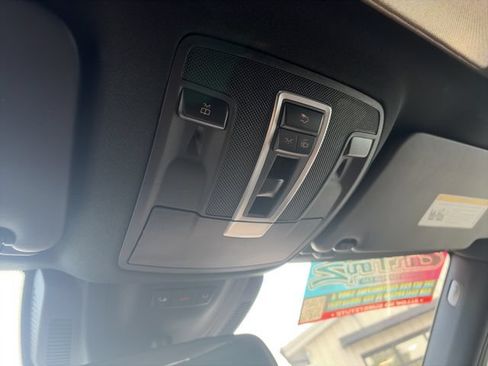 Used 2018 Mercedes-Benz GLS 450 4MATIC image 21