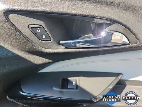 Used 2025 Chevrolet Trax LT w/ Driver Confidence Package image 32