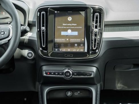 New 2026 Volvo XC40 B5 Core w/ Protection Package Premier AWD/4WD image 21