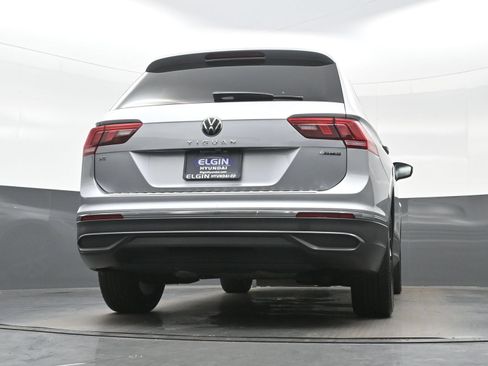 Used 2022 Volkswagen Tiguan SE AWD/4WD image 30