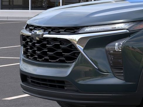 New 2026 Chevrolet Trax LS w/ LS Convenience Package FWD image 14
