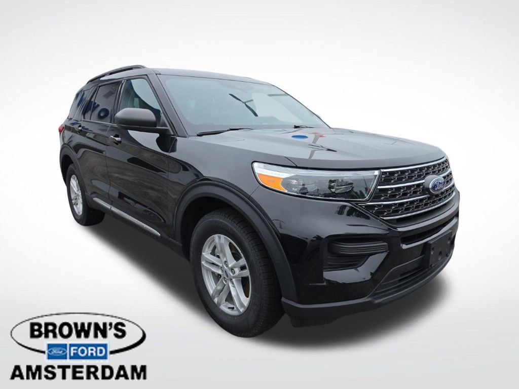 Used 2023 Ford Explorer XLT AWD/4WD image 1