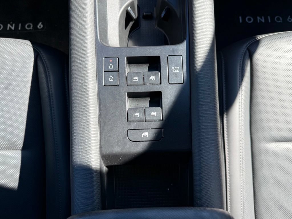 Used 2025 Hyundai Ioniq 6 SEL AWD/4WD image 27