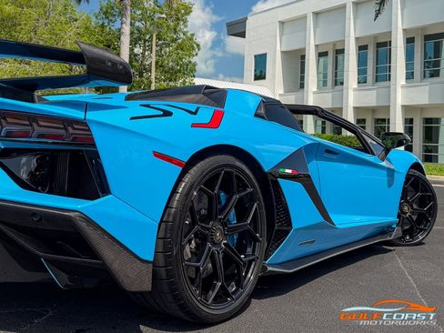 Used 2021 Lamborghini Aventador SVJ AWD/4WD image 64