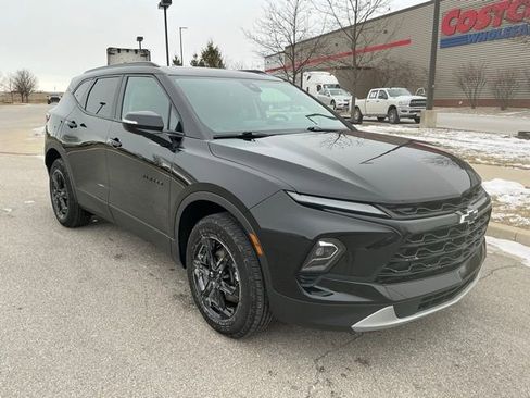 Used 2024 Chevrolet Blazer LT w/ Midnight/Sport Edition image 2