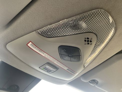 Used 2020 Toyota C-HR LE image 28