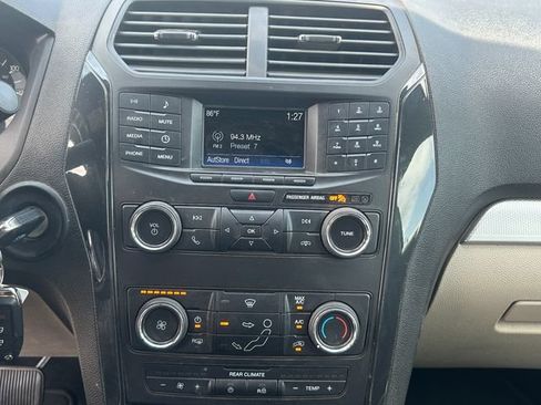 Used 2018 Ford Explorer 4WD image 13