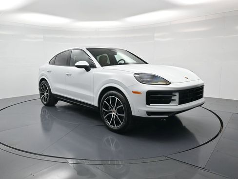New 2026 Porsche Cayenne Coupe image 32