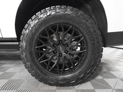 Used 2026 GMC Yukon XL AT4 Ultimate w/ LPO, Floor Liner Package AWD/4WD image 34