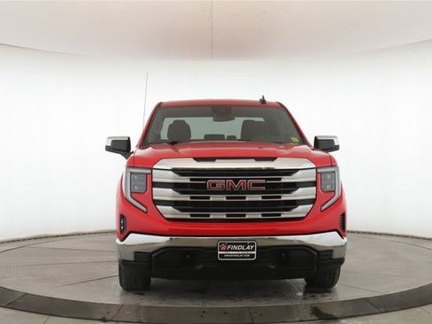 Used 2022 GMC Sierra 1500 SLE image 12
