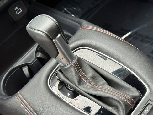 Certified 2025 Honda HR-V Sport image 21