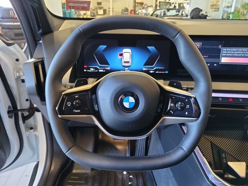 Used 2025 BMW X3 xDrive30i w/ Convenience Package AWD/4WD image 21
