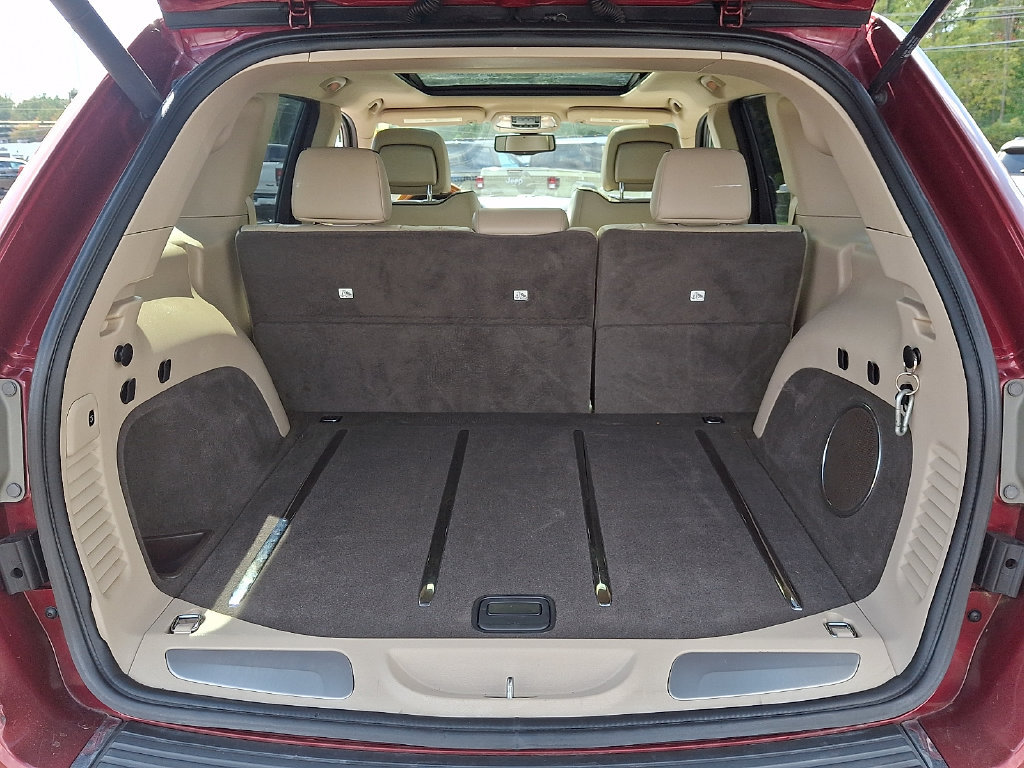Used 2012 Jeep Grand Cherokee Overland AWD/4WD image 30