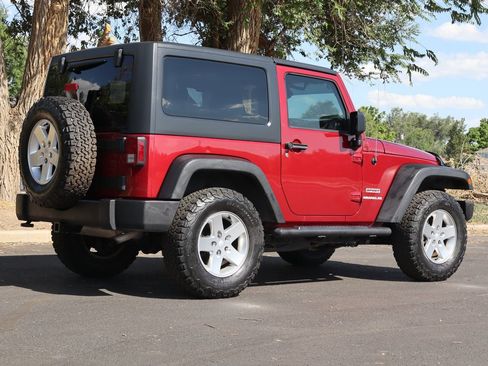 Used 2013 Jeep Wrangler Sport AWD/4WD image 5