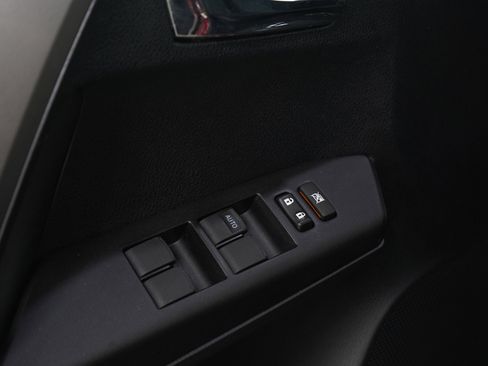 Used 2018 Toyota RAV4 XLE image 20