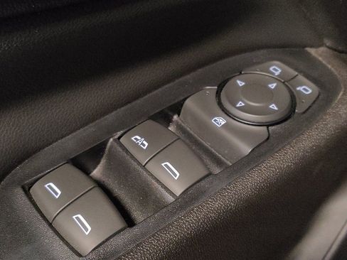 Used 2018 Chevrolet Equinox LT image 27