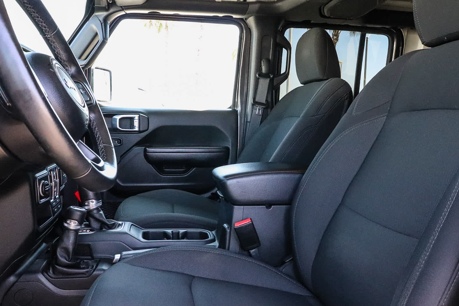 Used 2021 Jeep Wrangler Unlimited Sport AWD/4WD image 29