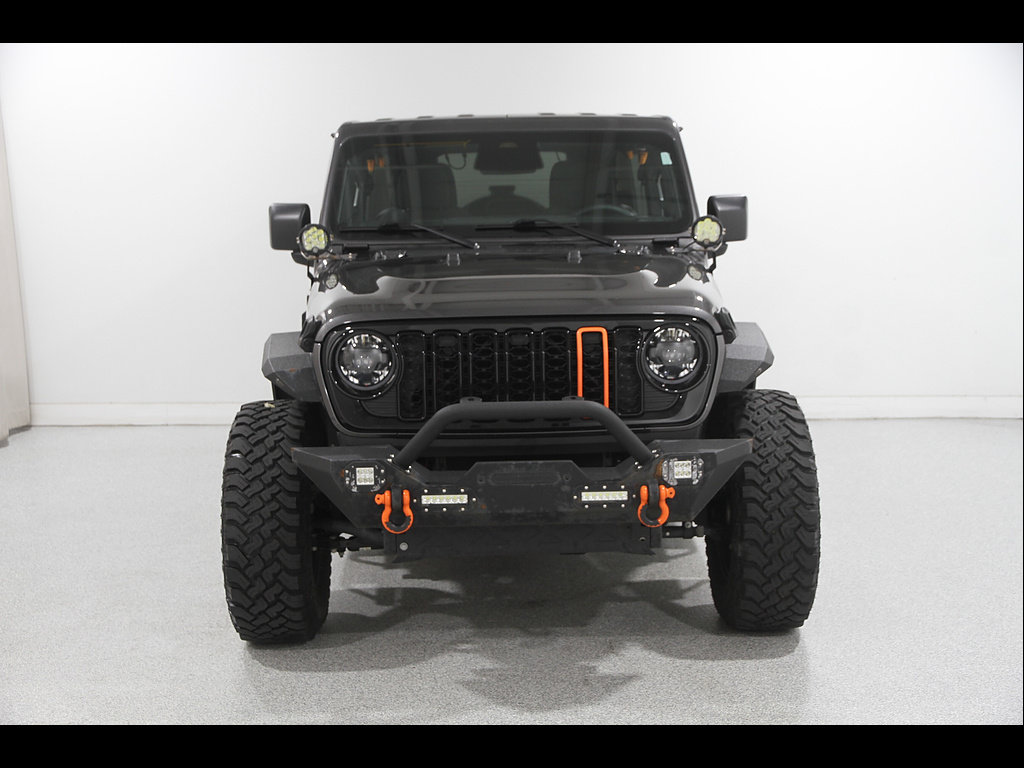 Used 2025 Jeep Wrangler Unlimited Sport AWD/4WD image 2