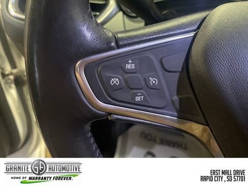 Used 2019 Chevrolet Equinox Premier w/ LPO, Cargo Package FWD image 32