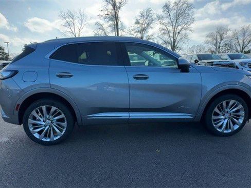 New 2026 Buick Envision Avenir image 9