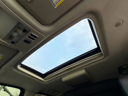 Used 2013 Chevrolet Tahoe LTZ image 17