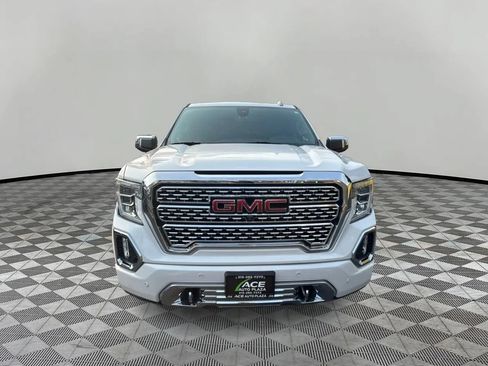 Used 2020 GMC Sierra 1500 Denali w/ Technology Package AWD/4WD image 3