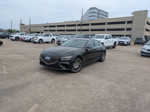 Used 2025 Genesis G70 2.5T image 1
