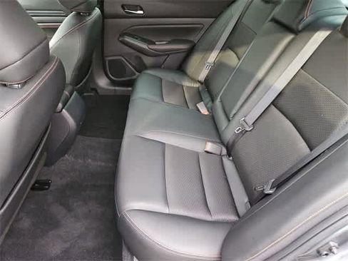 Used 2020 Nissan Altima 2.5 SR w/ Premium Package image 20