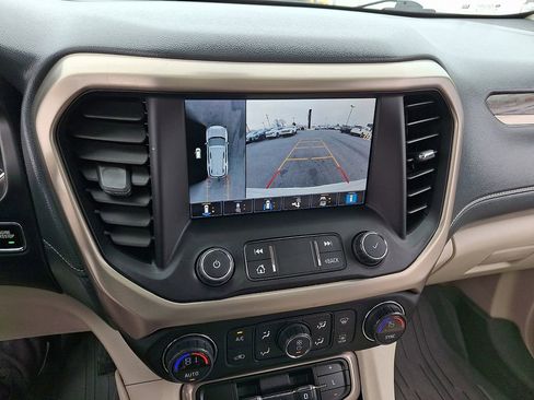 Used 2022 GMC Acadia Denali w/ Denali Ultimate Package image 19