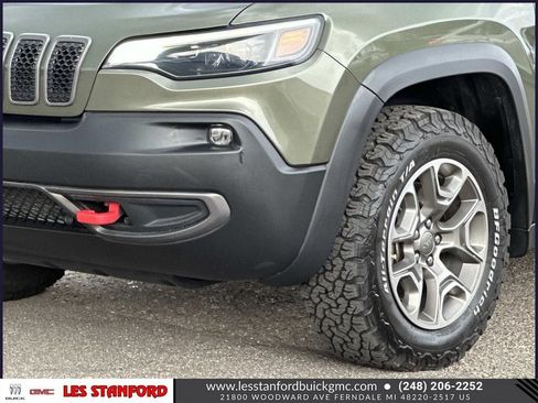 Used 2021 Jeep Cherokee Trailhawk AWD/4WD image 9