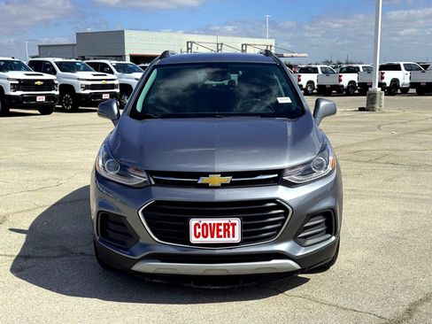 Used 2019 Chevrolet Trax LT w/ LT Convenience Package image 3