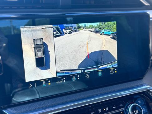Used 2023 GMC Sierra 1500 Denali w/ Technology Package AWD/4WD image 36