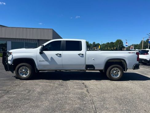 Used 2022 Chevrolet Silverado 3500 W/T w/ WT Convenience Package AWD/4WD image 2