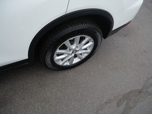 Used 2020 Nissan Rogue S w/ Special Edition Package image 36