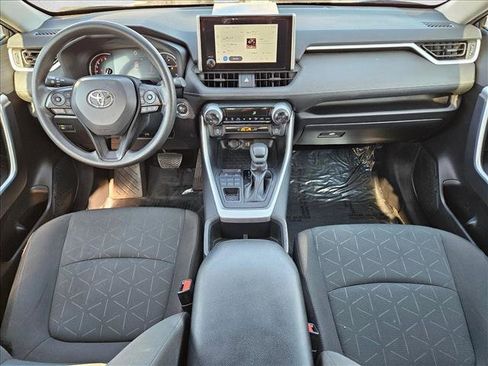 Used 2024 Toyota RAV4 XLE image 16