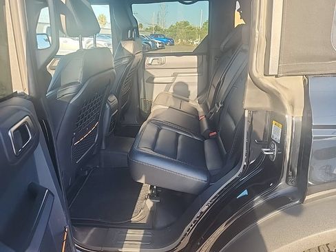 Used 2024 Ford Bronco Badlands AWD/4WD image 19