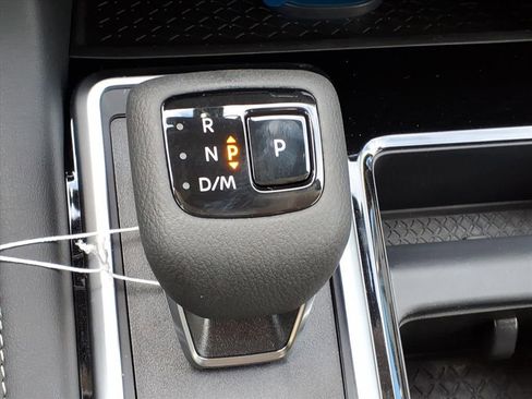 New 2026 Nissan Pathfinder SL image 15