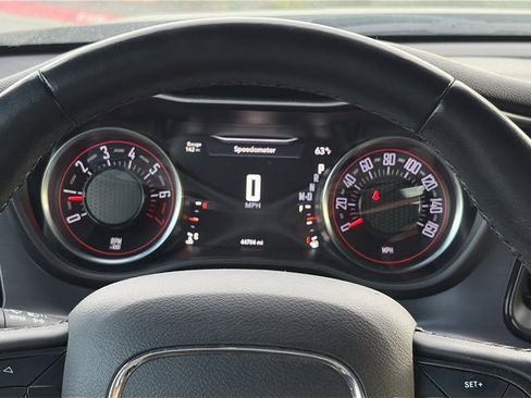 Used 2018 Dodge Challenger SXT image 15