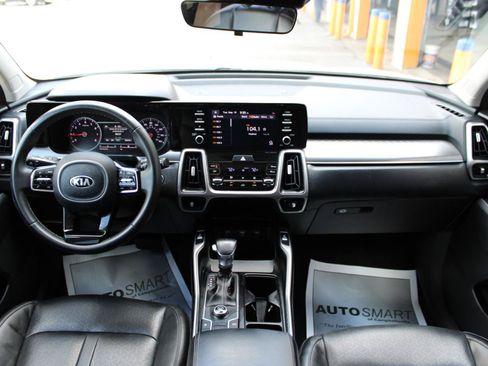 Used 2021 Kia Sorento S w/ Panoramic Sunroof Package FWD image 42