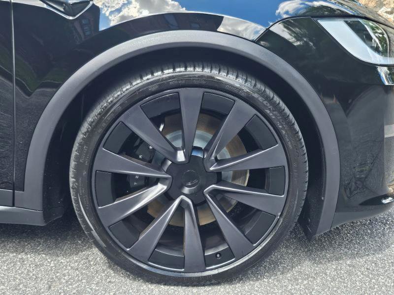 Used 2023 Tesla Model X AWD/4WD image 17