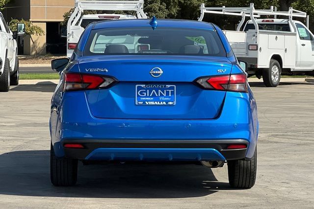 Used 2024 Nissan Versa SV FWD image 5