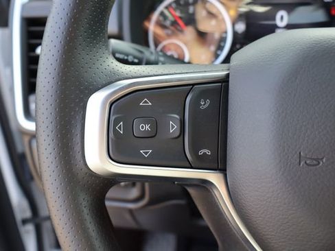 New 2026 RAM 1500 Express AWD/4WD image 12