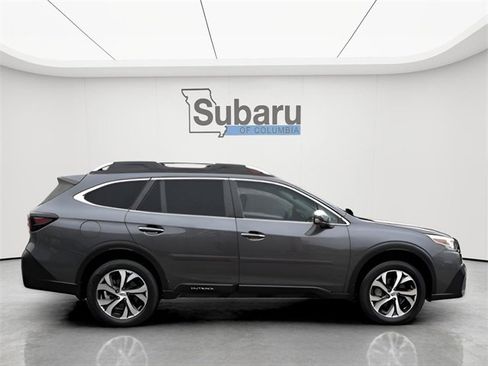 Used 2022 Subaru Outback Touring w/ Popular Package #2 image 8