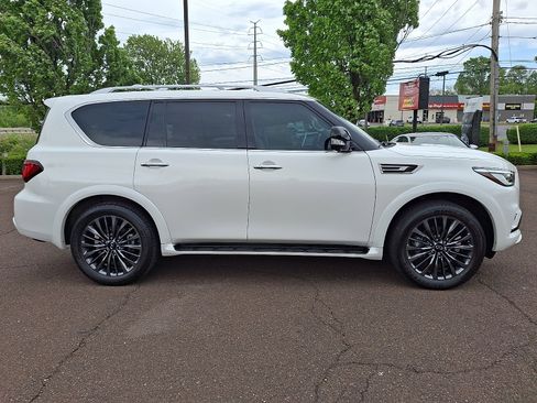 Certified 2024 INFINITI QX80 Premium Select w/ Cargo Package AWD/4WD image 7