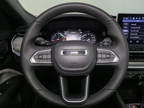 Used 2026 Jeep Compass Limited AWD/4WD image 29